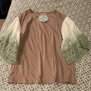 Mocha and watercolor sleeve top